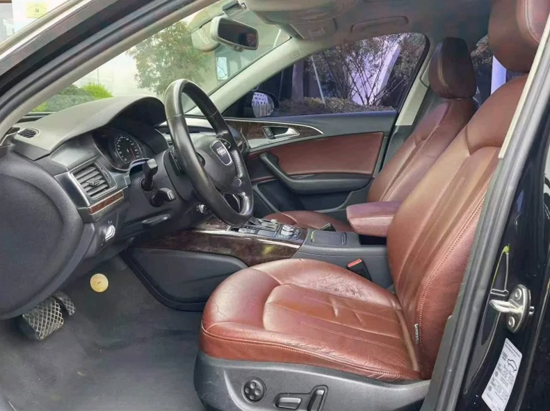 奥迪A6L 后面外观一