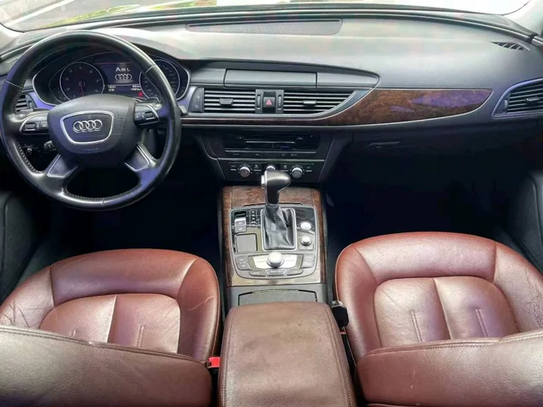 奥迪A6L 后面外观二