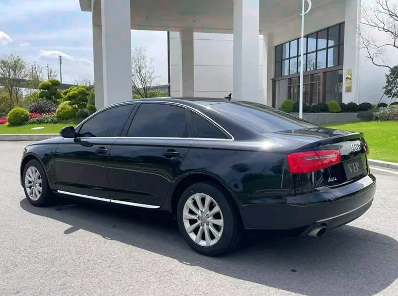 奥迪A6L 内饰前排