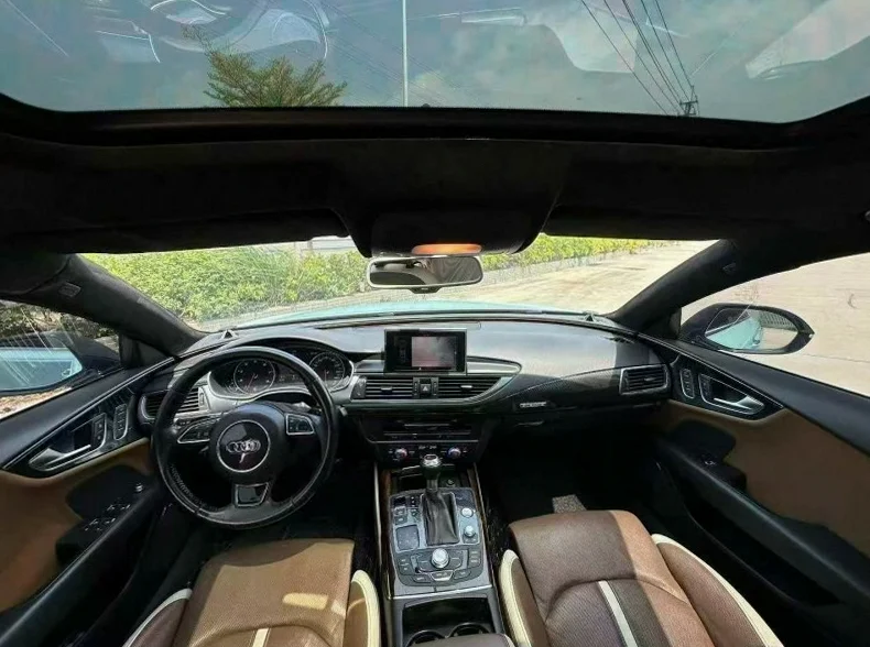 奥迪A7L 后面外观二