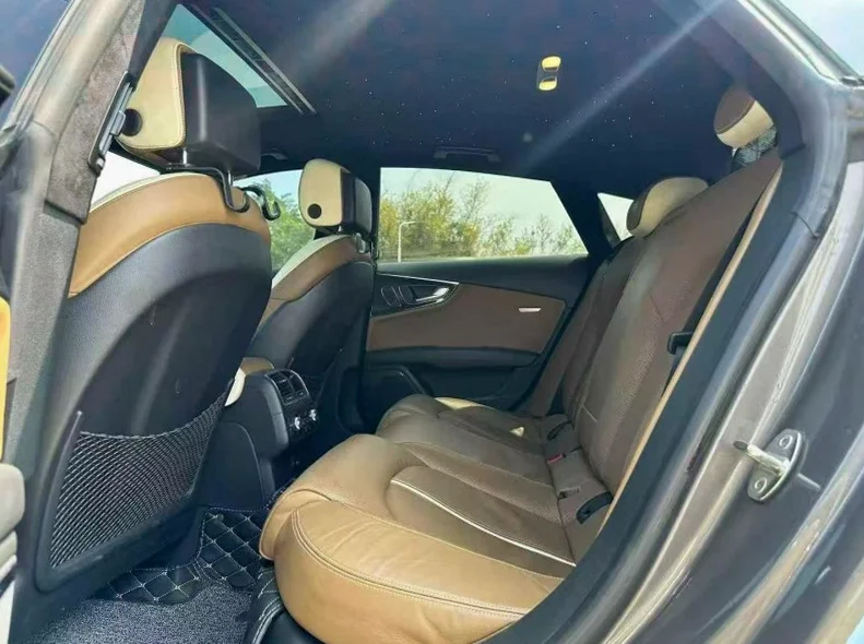 奥迪A7L 后面外观三