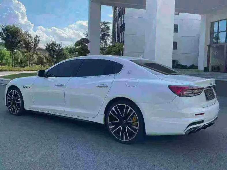 玛莎拉蒂总裁 内饰前排