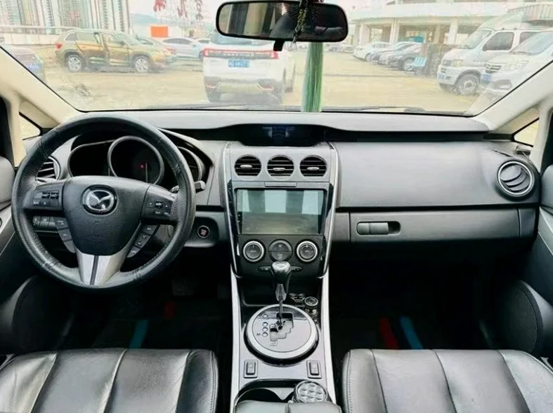 马自达CX-7 后面外观二