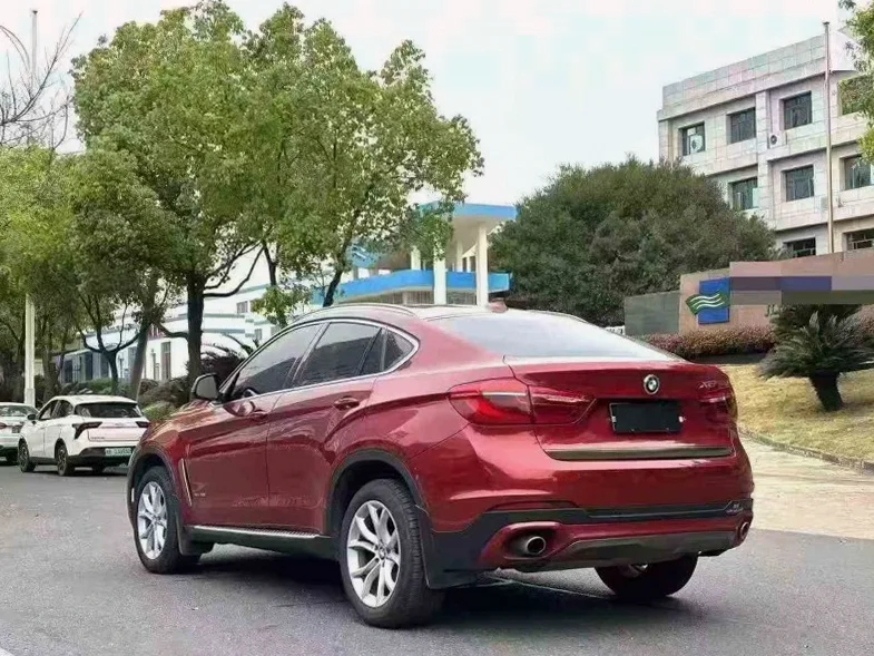 宝马X6 内饰前排