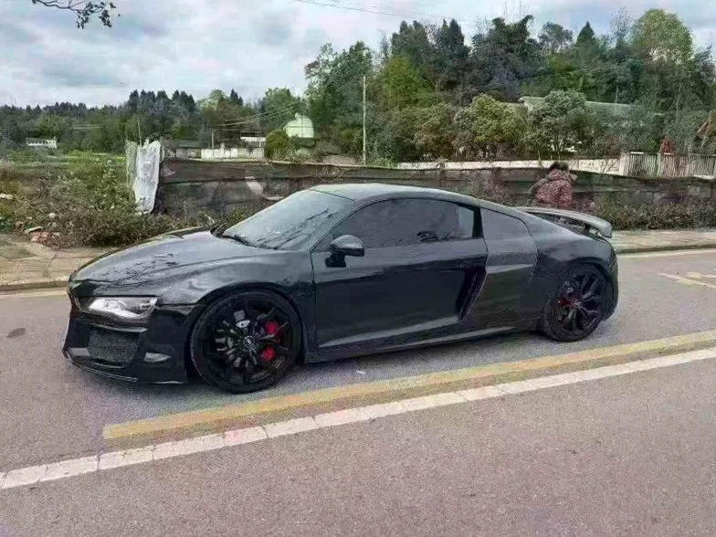 奥迪R8 正面外观三