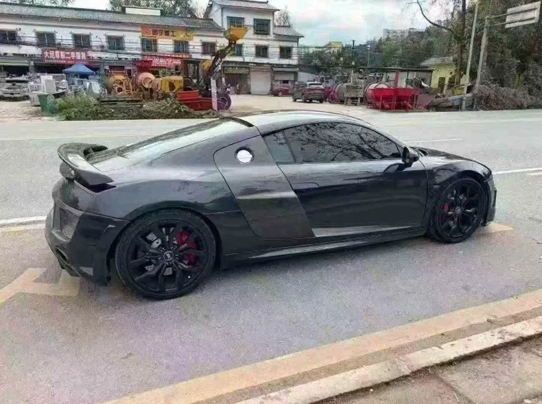 奥迪R8 内饰后排