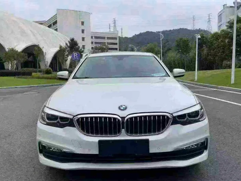 17年宝马528Li上市特别版