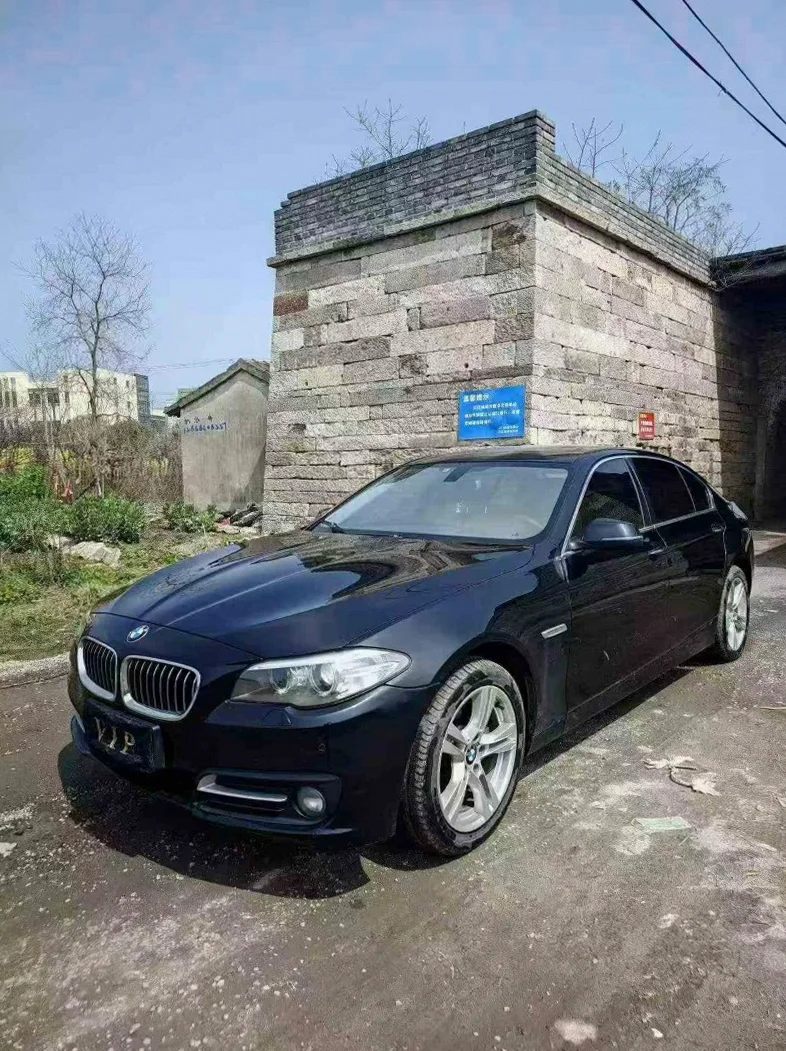 宝马5系 正面外观三