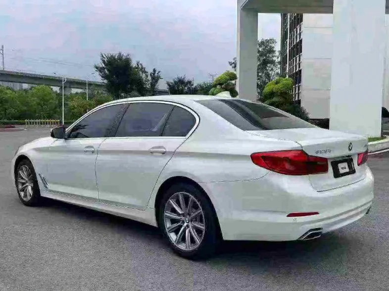 宝马5系 内饰前排