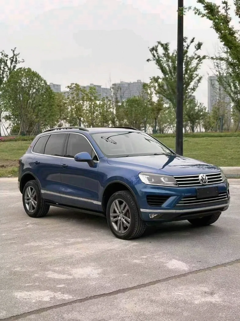 大众途锐 正面外观三