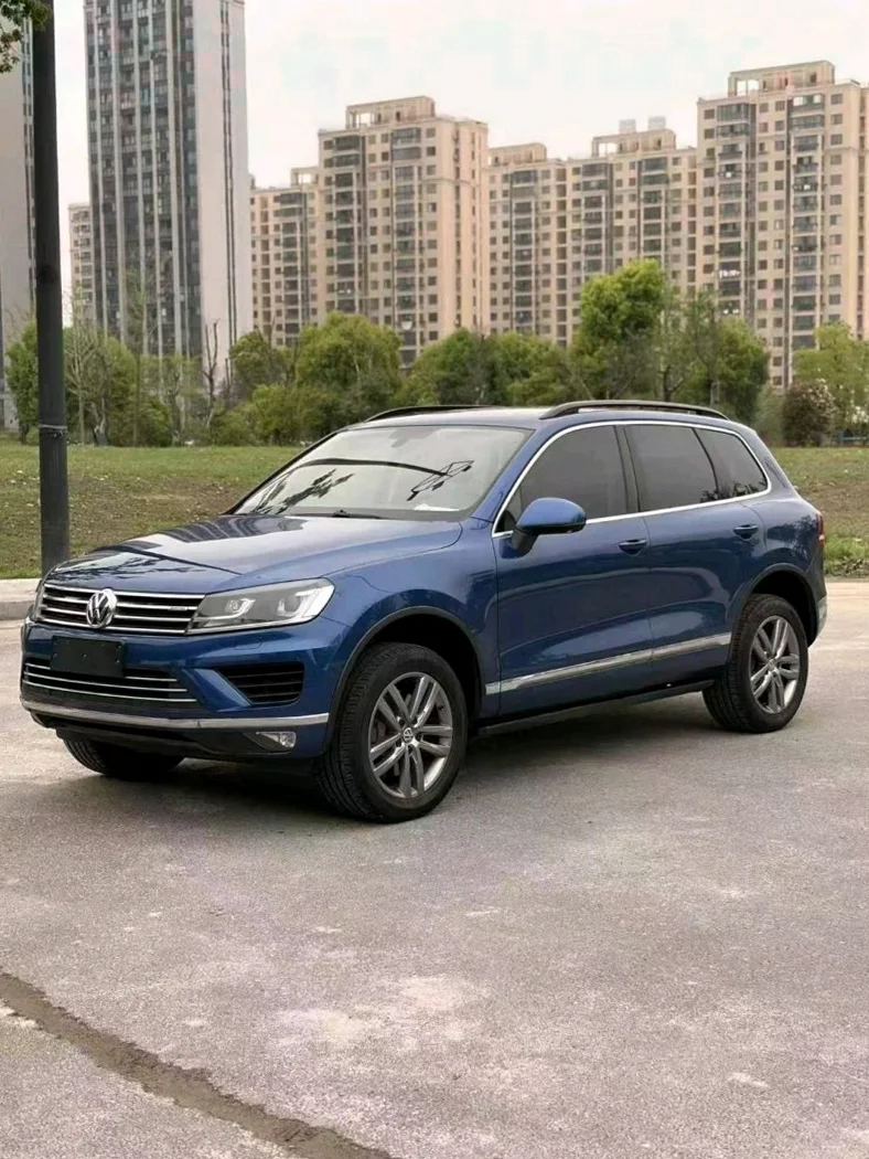 大众途锐 正面外观二