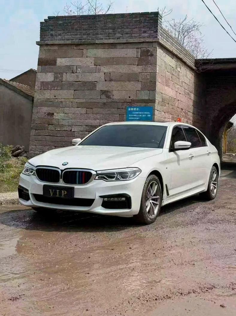 宝马5系 后面外观二