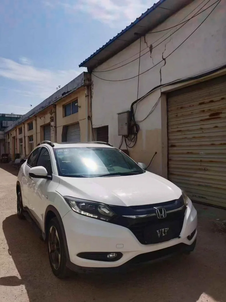 本田缤智 正面外观二