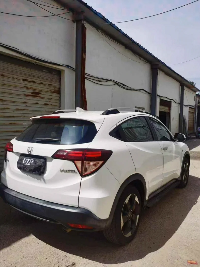 本田缤智 内饰前排