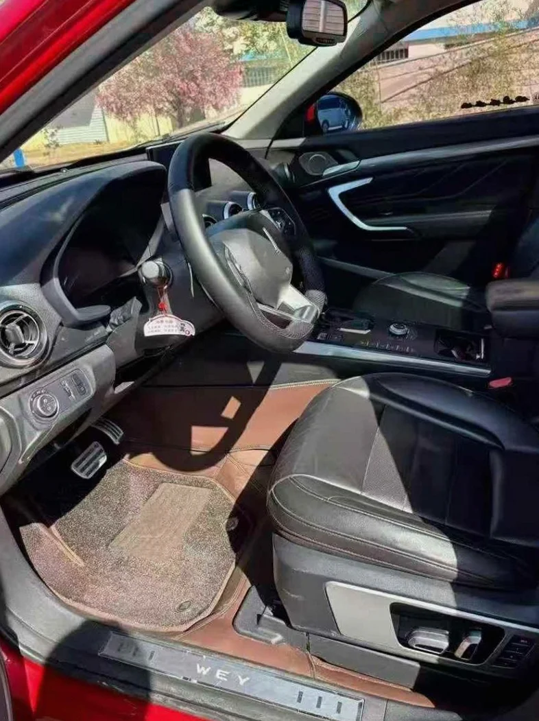 长城汽车魏牌 后面外观二