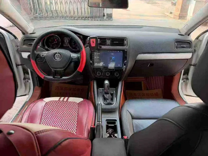 大众速腾 后面外观二