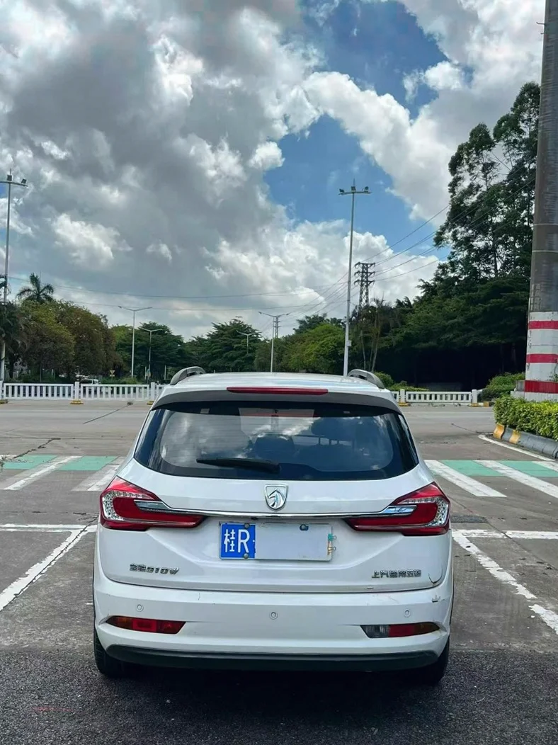 宝骏310 驾驶室