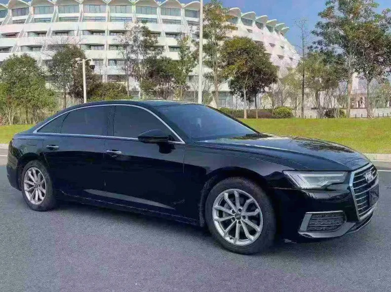 奥迪A6L 正面外观二