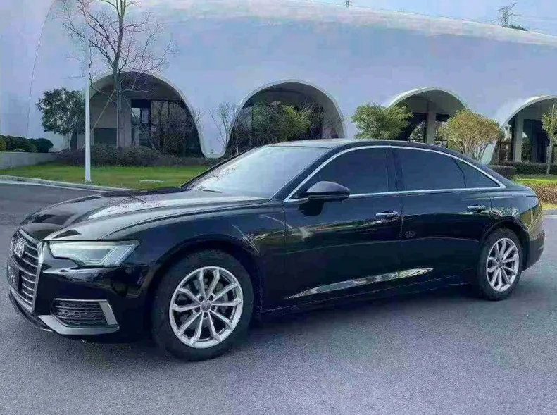 奥迪A6L 正面外观三