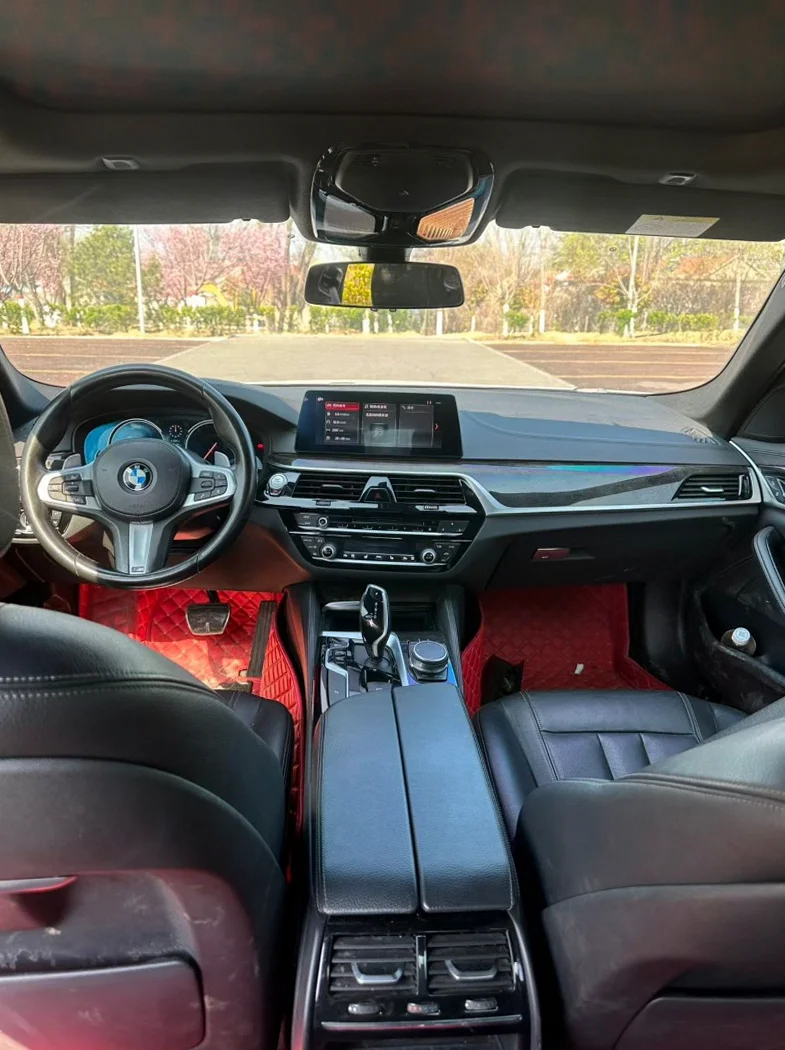 宝马5系 后面外观二