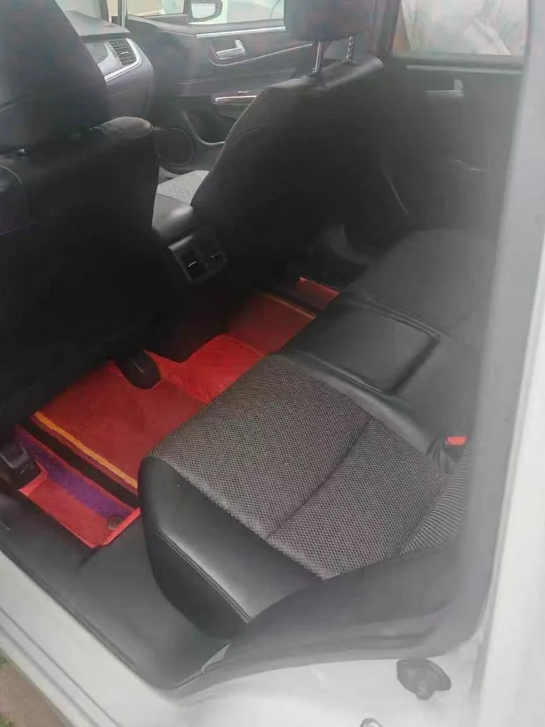 本田杰德 后面外观一