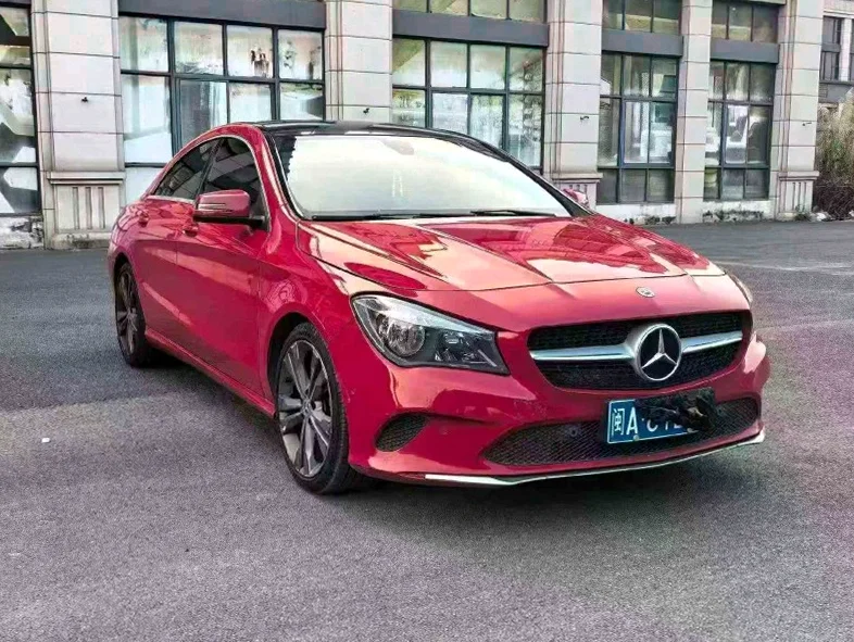 奔驰CLA 正面外观二