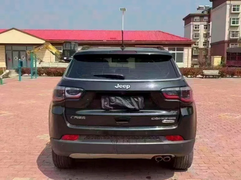 Jeep指南者 内饰后排