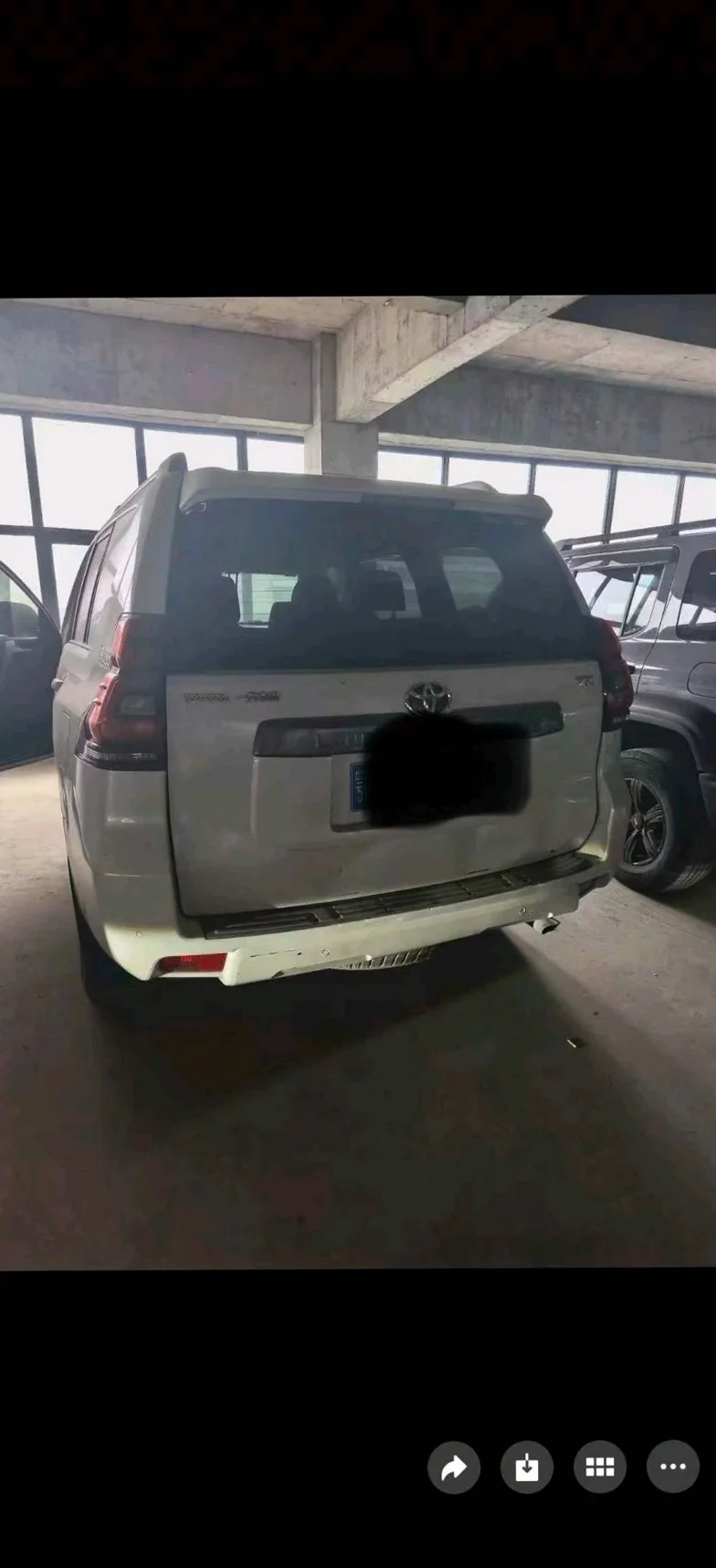 丰田普拉多 正面外观三