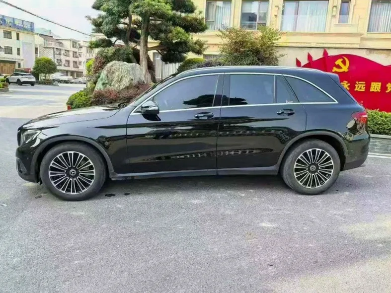 奔驰GLC 后面外观二