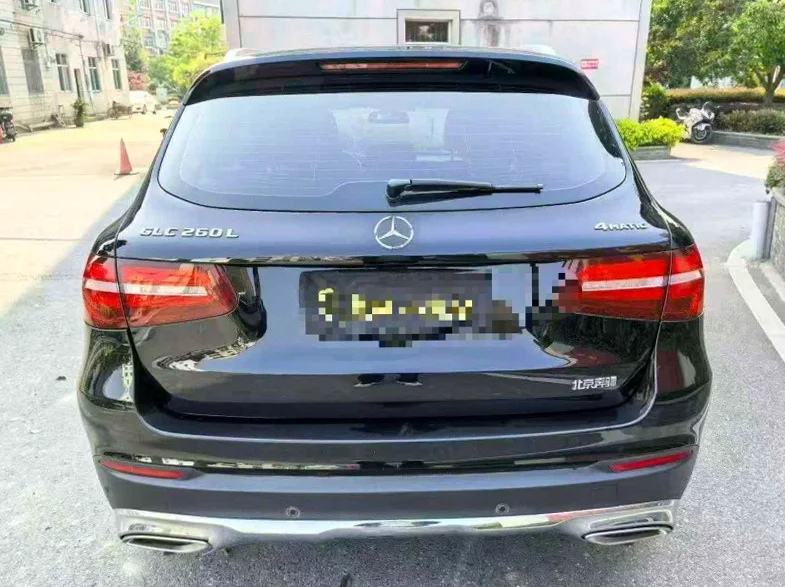 奔驰GLC 正面外观二