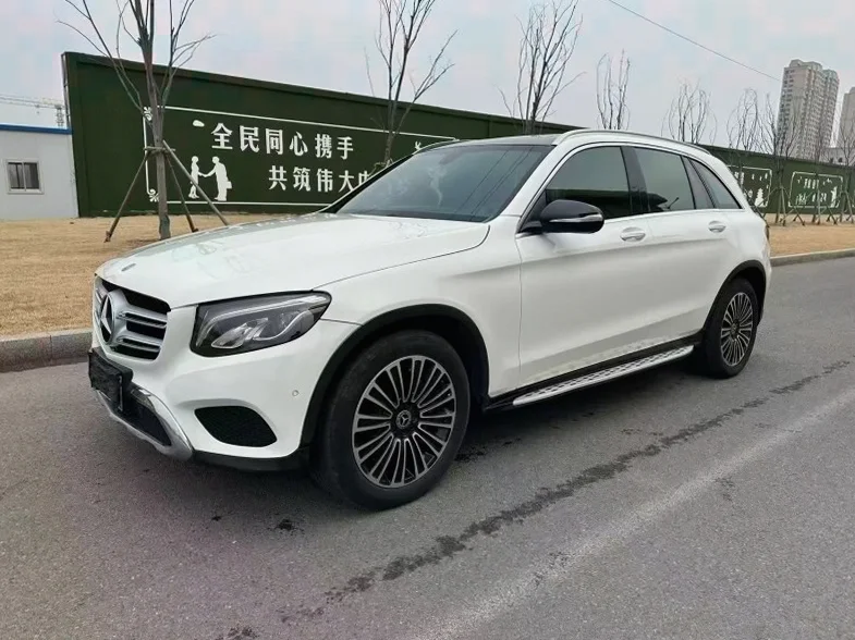 奔驰GLC 正面外观三