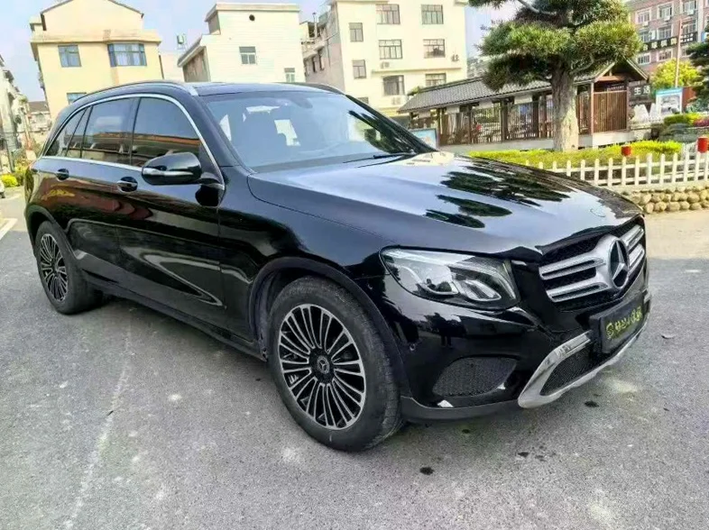 奔驰GLC 后面外观一