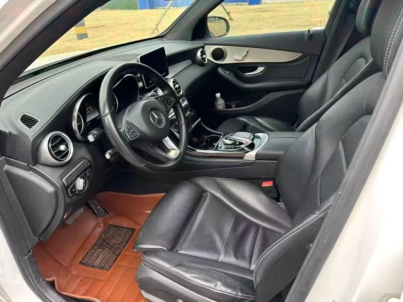 奔驰GLC 后面外观三