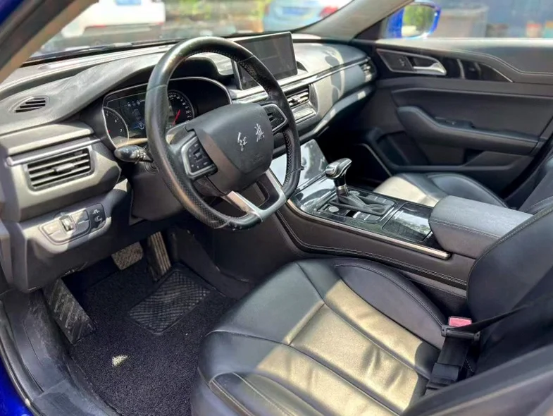 红旗H5 后面外观一