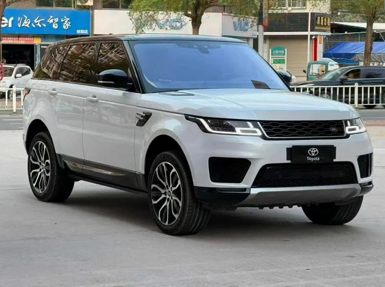 路虎揽胜运动 正面外观三