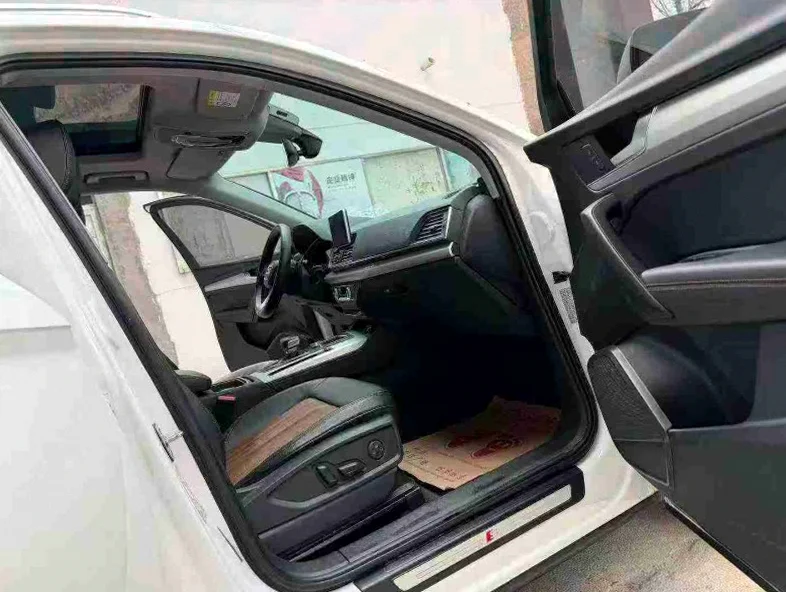 奥迪Q5 后面外观三