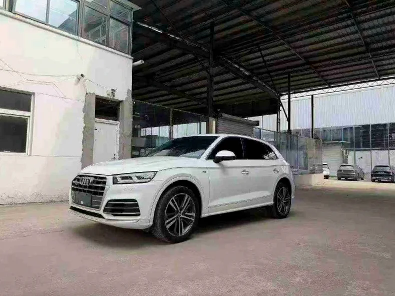 奥迪Q5 正面外观二