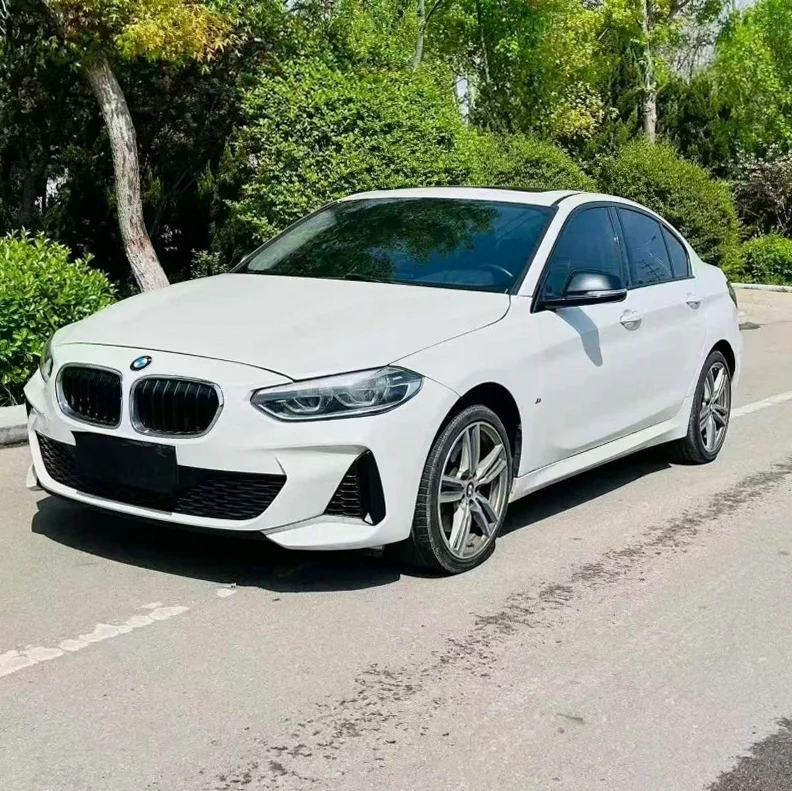 宝马1系 正面外观三