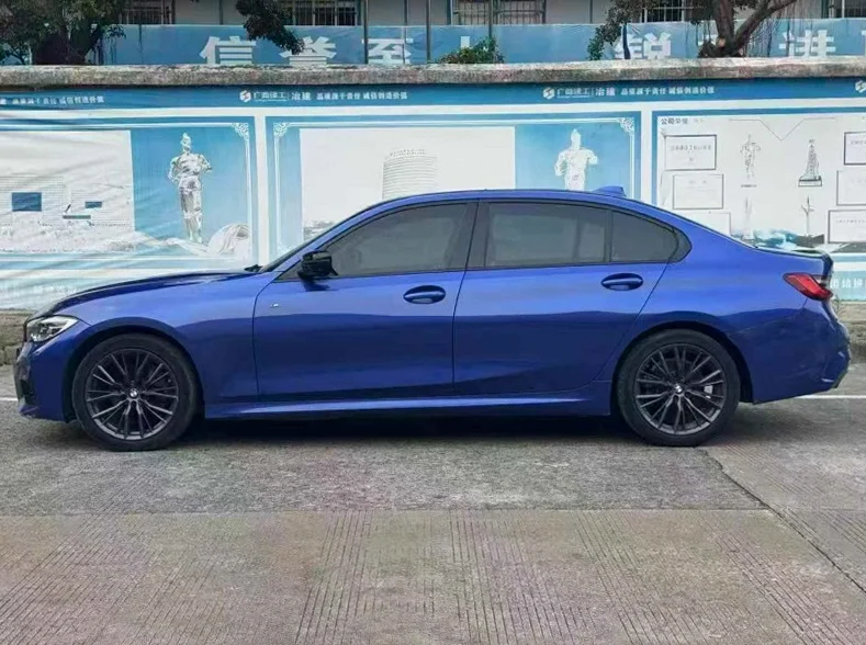 宝马5系 后面外观一