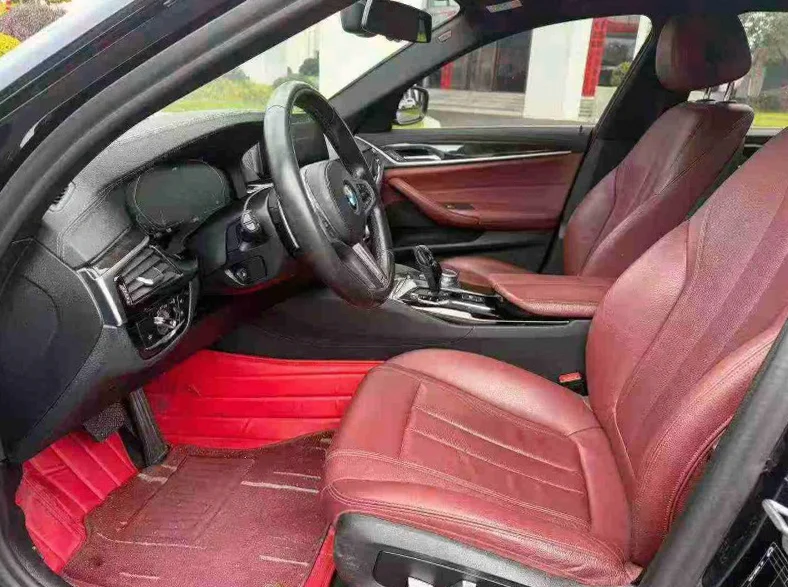 宝马5系 后面外观二