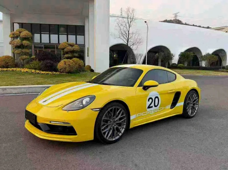 保时捷718 正面外观二