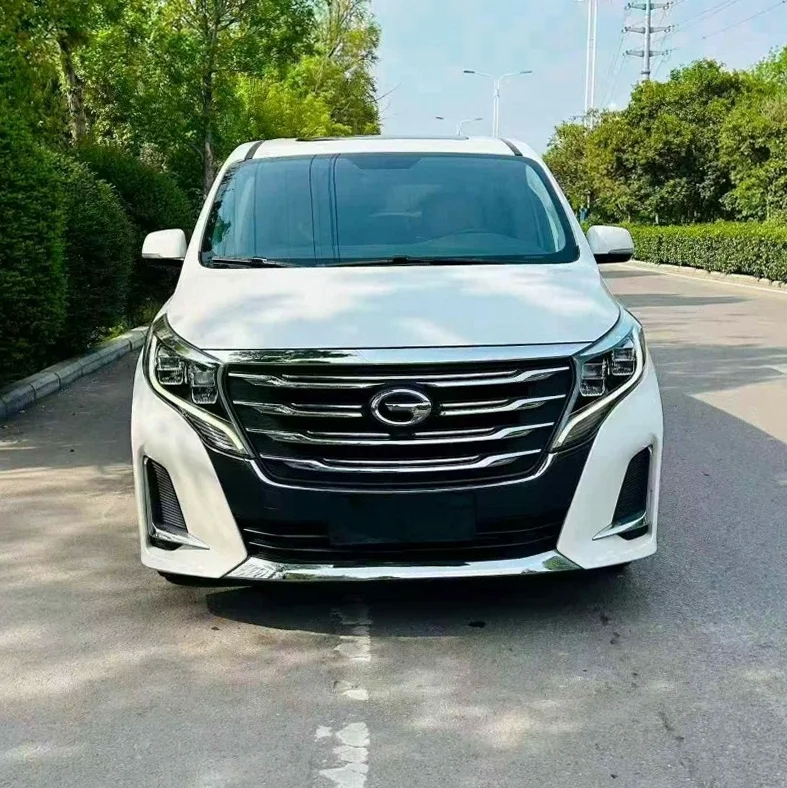 20年传祺M8七座豪华型商务车