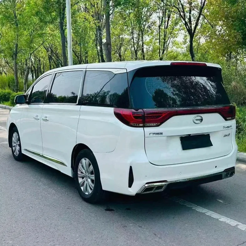 传祺M8 内饰后排