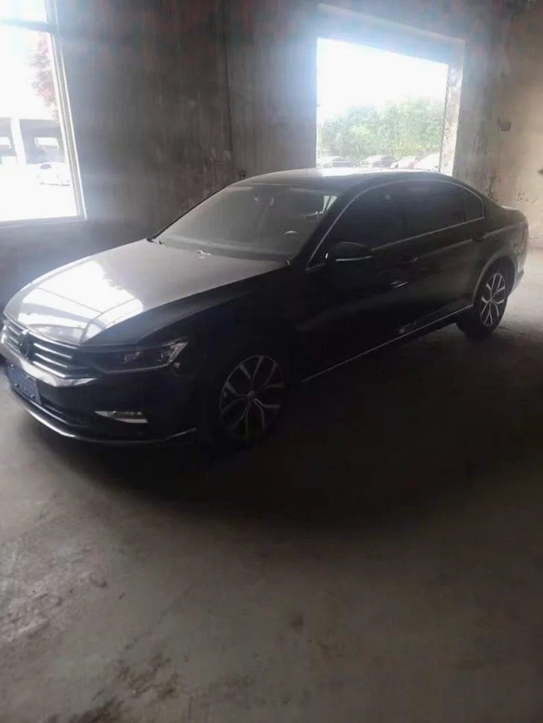 大众迈腾 正面外观二