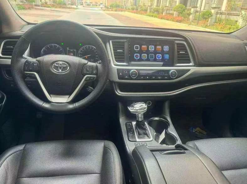 丰田汉兰达 后面外观一