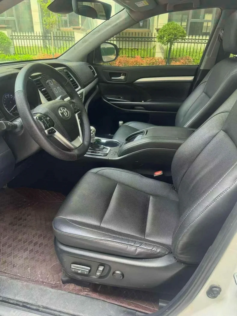 丰田汉兰达 后面外观三