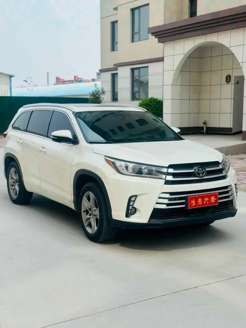 丰田汉兰达 正面外观三