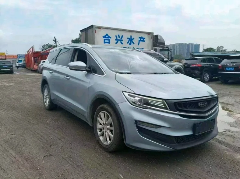 吉利嘉际 正面外观二