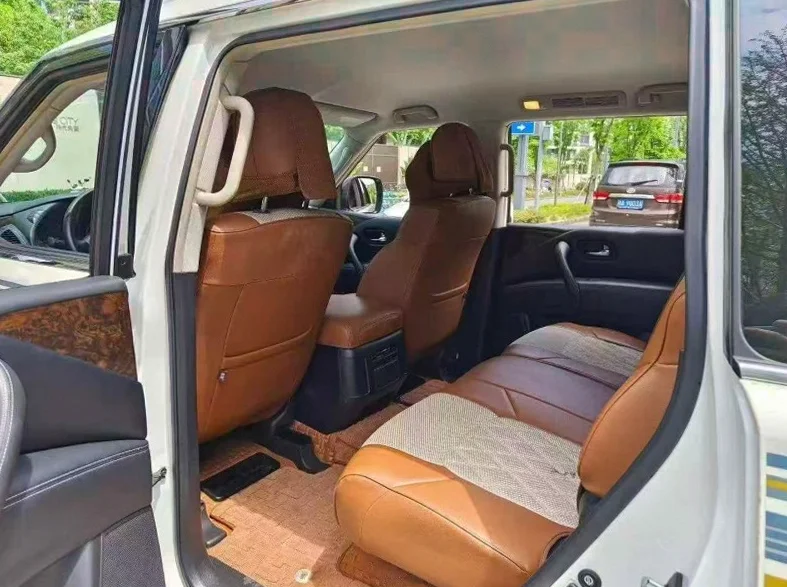 日产途乐 后面外观二