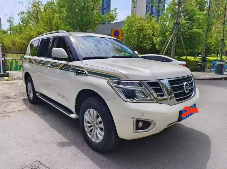 日产途乐 正面外观三